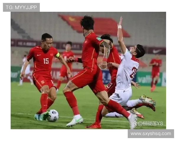国足奋勇逆转强敌全场鏖战九十分钟再燃球迷激情