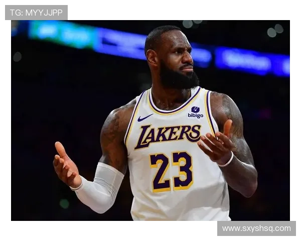 詹姆斯率湖人逆转勇士 豪取关键胜利稳固季后赛席位 詹姆斯率湖人逆转勇士 豪取关键胜利稳固季后赛席位